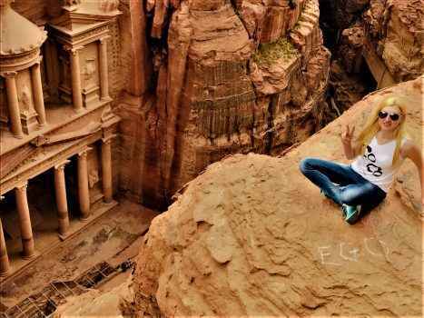 Фото-отзыв девушки хостес из Иордании