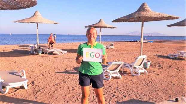 Аниматор на пляже Египта