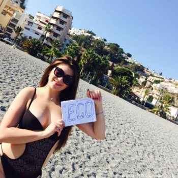 Фото-отзыв из Испании прислала девушка хостес из России, которая отработала контракт в городе Мотриль