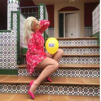 Фото-отчет от девушки с Украины из Испании о работе моделью хостес на консумации