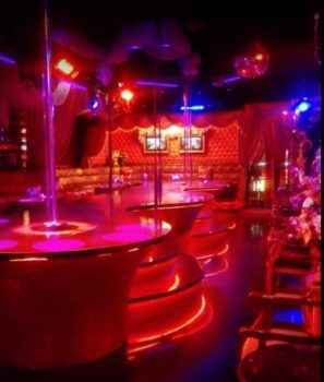 Стрип-клуб Moulin Rouge в Таиланде