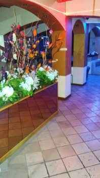 Фото из клуба EOS который находится в Италии. Сделано девушкой из Питера, которая здесь работает