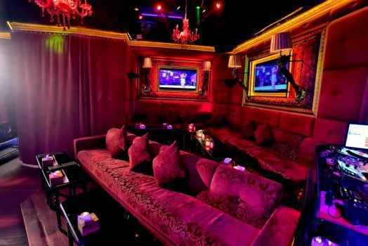 фото из клуба Гарем (Старс) на Пхукете в Таиланде