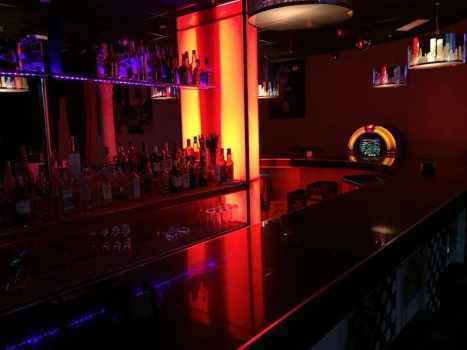 Бар испании Манхетен- фото изнутри