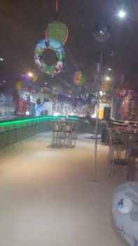 Как выглядит изнутри африканский бар 