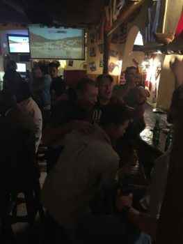 Гости бара Аппалуза в Бамако - как отдыхают здесь посетители? Фото-отчет от девушки хостес