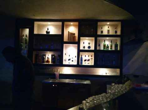 Фото-отзыв из Аммана от девушки хостес, которая работает в баре Option