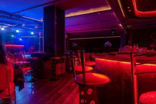 Изображение из клуба Голден Квинс в Греции