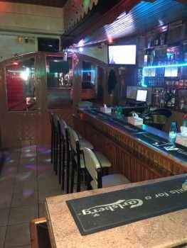 Киприотский бар Havana Pub - интерьер