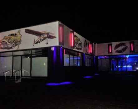 Итальянский клуб Let's go снаружи - фото-отзыв от Сони из Белоруссии