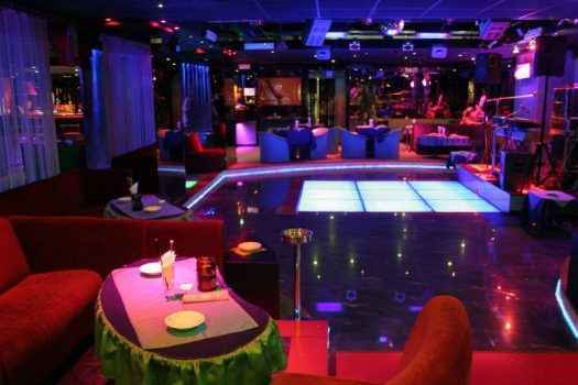 Танцпол ночного клуба Chatam в Турине, Италия