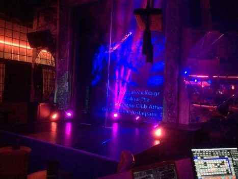 сцена в клубе Каиса в Афинах, Греция