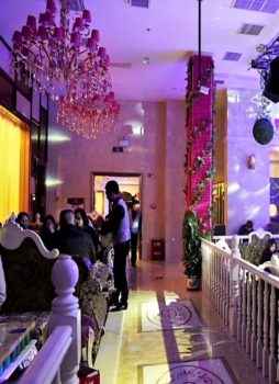 BUCKINGHAM PALACE CLUB - фото изнутри. Как выглядит клуб, как в нем отдыхают и как работают девушки хостес - отзыв от девушки из России