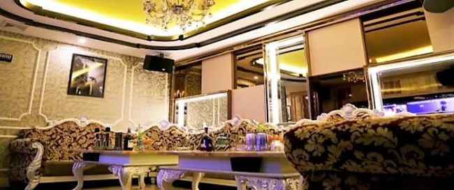 BUCKINGHAM PALACE, Китай, город Цюаньчжоу - по отзывам девушек один из лучших клубов для работы