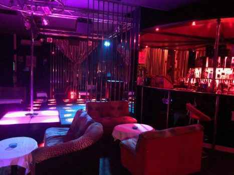 Итальянский клуб Ла Перла на роскошном острове Сардиния - фото-отзыв от танцовщицы стриптиза, которая здесь работает