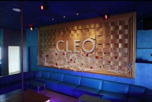 Как устроен клуб Клео изнутри? Фотки от девушки хостес