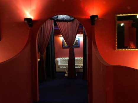 Как выглядит клуб Perla в Италии изнутри? Фото прислала Алёна, девушка хостес из России