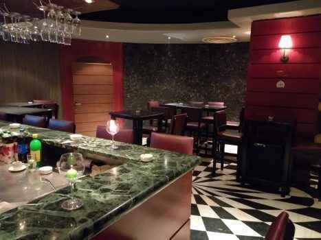 Интерьер бара Канди в Аммане - фото-отзыв от девушки хостес из Иордании