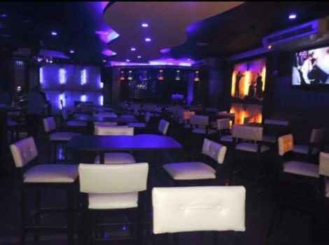 На фото интрьер клуба Cavalero в Аммане - фото-отзыв от девушки хостес из Иордании