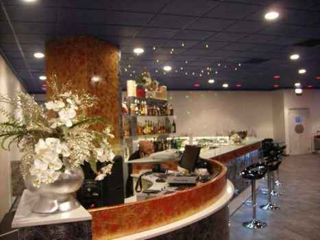 Барная стойка клуба Элисир в городе collesalvetti - отзыв от девушки хостес из региона Италии Тосканы