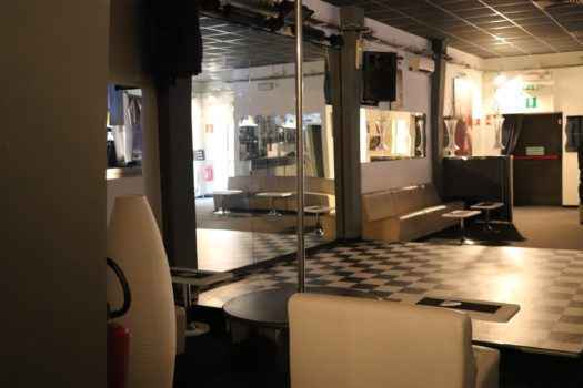 Локал Моншери - что внутри? Фото-отзыв от девушки хостес