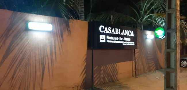 Вывеска бар-ресторана 