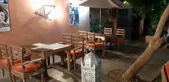 Летняя площадка бар-ресторана Касабланка в Бамако