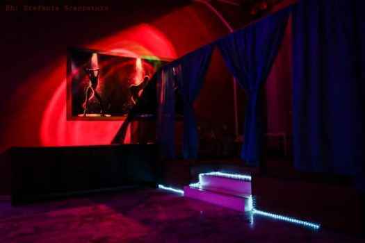 Обстановка стриптиз клуба Anaconda в Италии, который находится на Юге