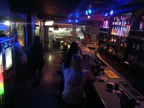 Как выглядит внутри бар Vapo на Кипре - фото от девушки хостес