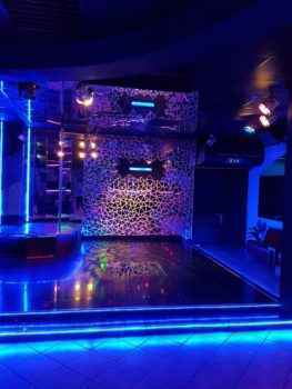 Ночной клуб Италии 