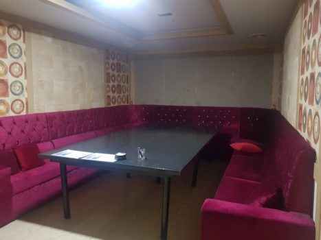 Фото из румки караоке-бара 