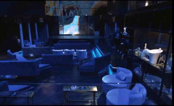 Как выглядит стриптиз клуб Маск изнутри?