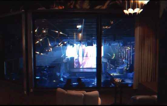 Интерьер клуба Маск Порто в городе Порту