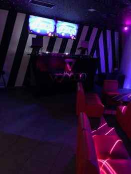 Диджейский пульт стриптиз клуба VOODOO