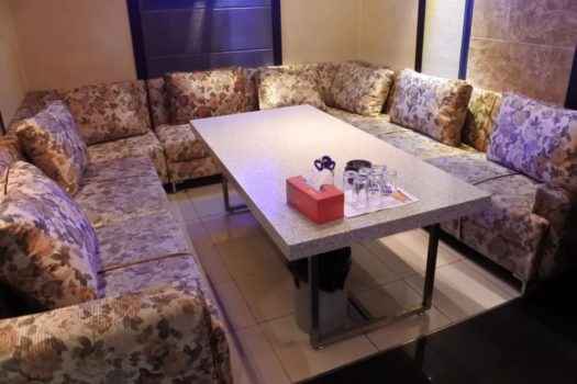 Караоке-комната в баре Bussing в городе Соннам