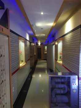 Караоке бар Lava в городе Куми - сто внутри?