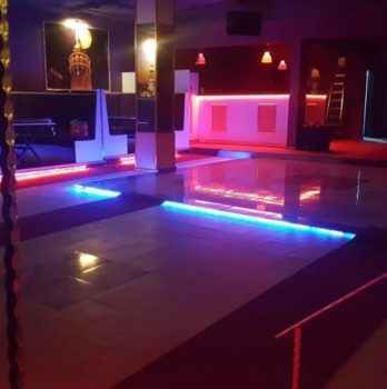 Танцпол клуба Афродита в Кумбургазе - фото изнутри